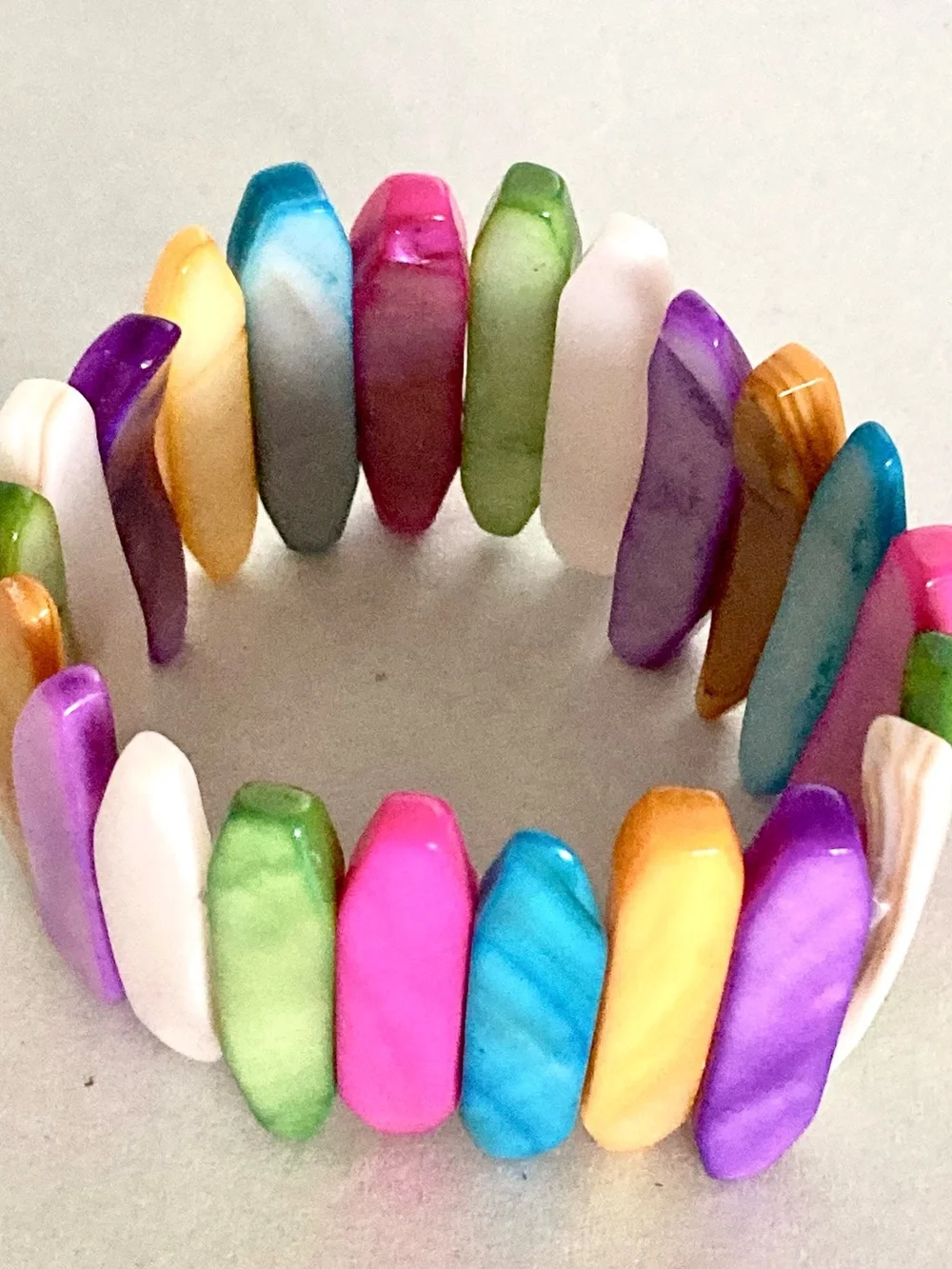NWOT Colorful Shell like Bead Stretch Bracelet Multicolor beach tropical jewelry